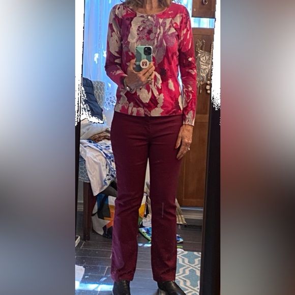 St John’s Bay straight leg Jean burgundy wine Size 10 petite - Picture 14 of 16